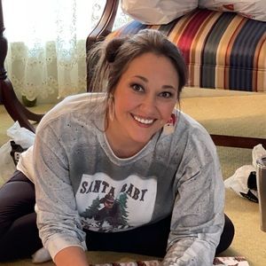 Meet your Posher, Leigh